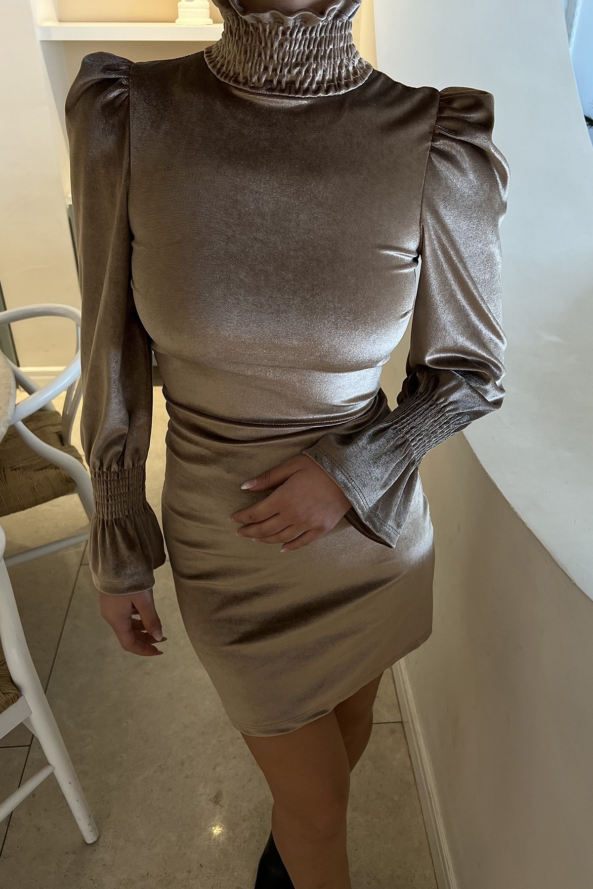 Bej Boğazlı Mini Elbise ATE2873 - 2