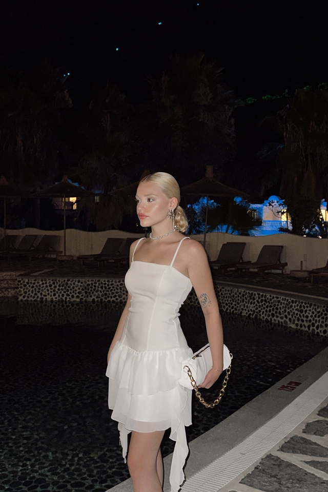 Beyaz Askılı Fırfır Detay Mini Elbise ATE7771 - 5