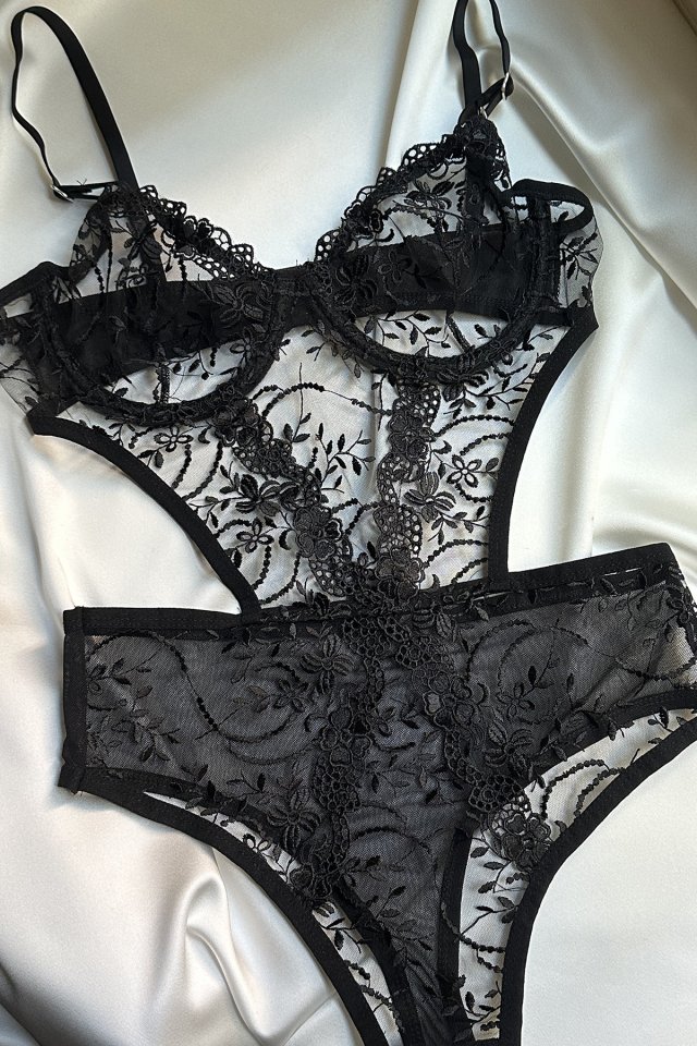 Black Lace Detail Bodysuit ATE-1663 - 3