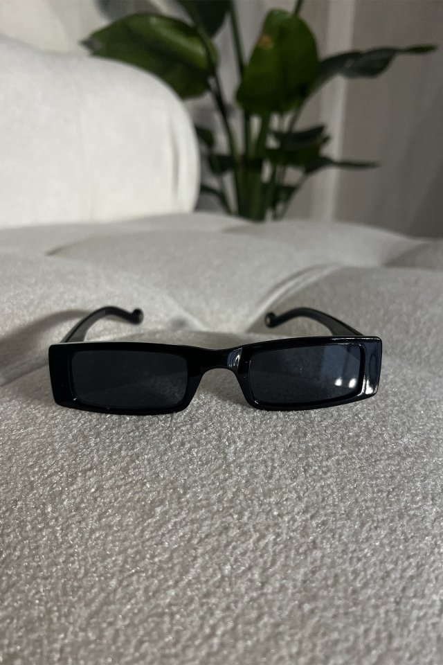 Black Rectangle Sunglasses ATE6748 - 1