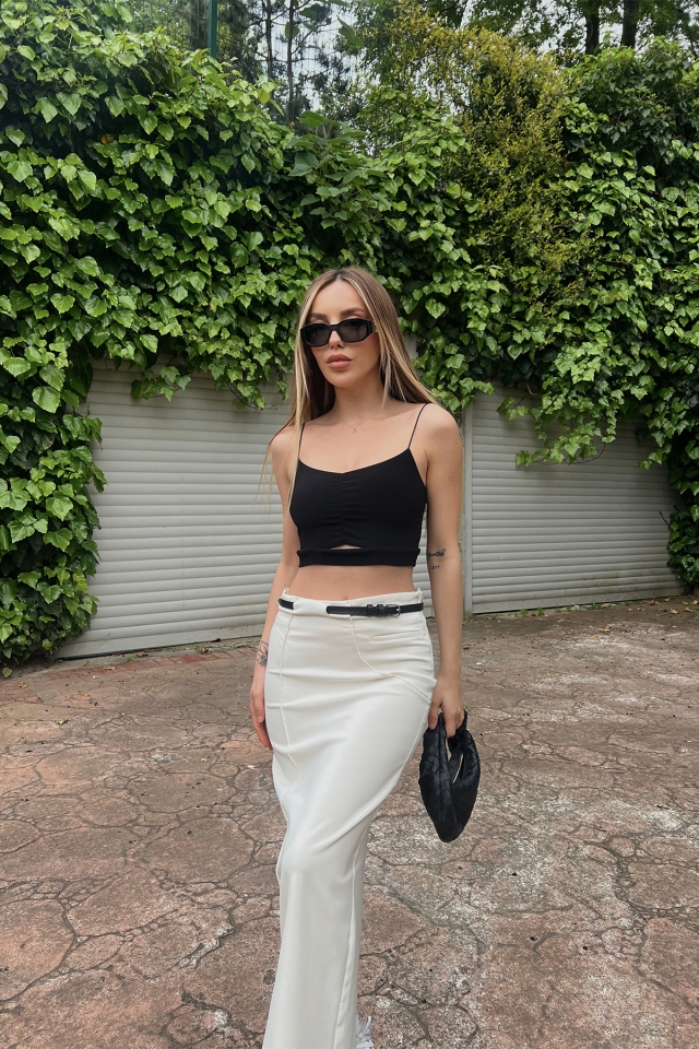 Siyah Askılı Pencere Detay Crop Top ATE6837 