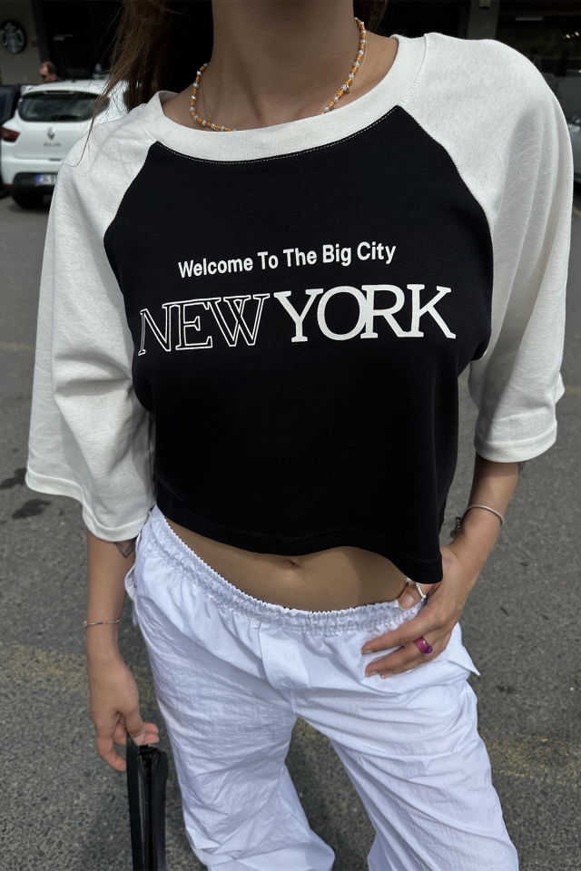 Siyah New York Yazılı Crop Top ATE7331 - 2
