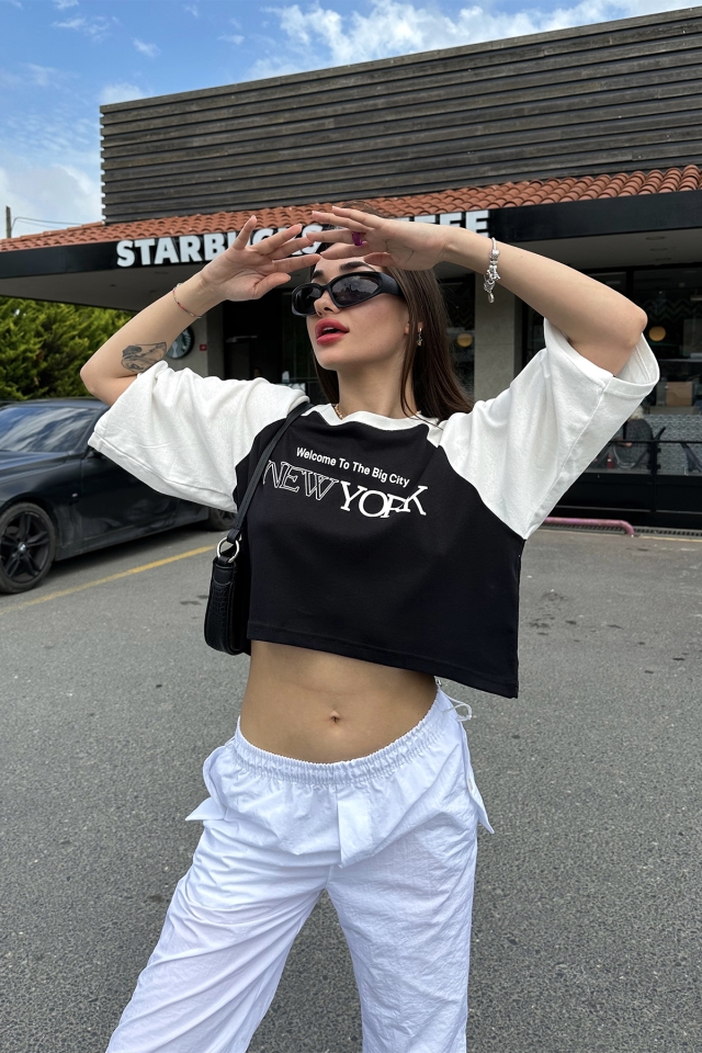 Siyah New York Yazılı Crop Top ATE7331 - 4