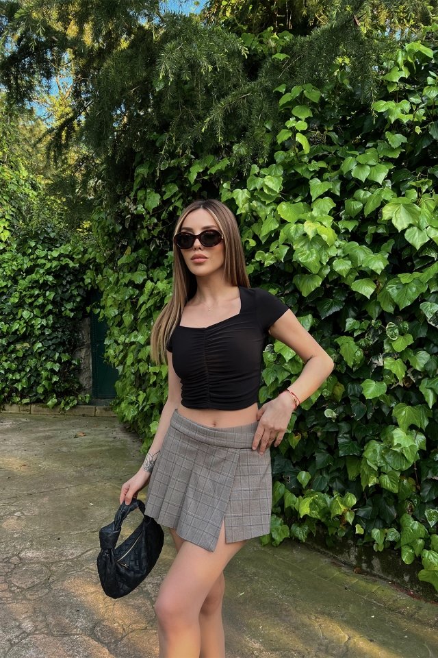 Siyah Önü Büzgülü Crop Top ATE6412 - 2