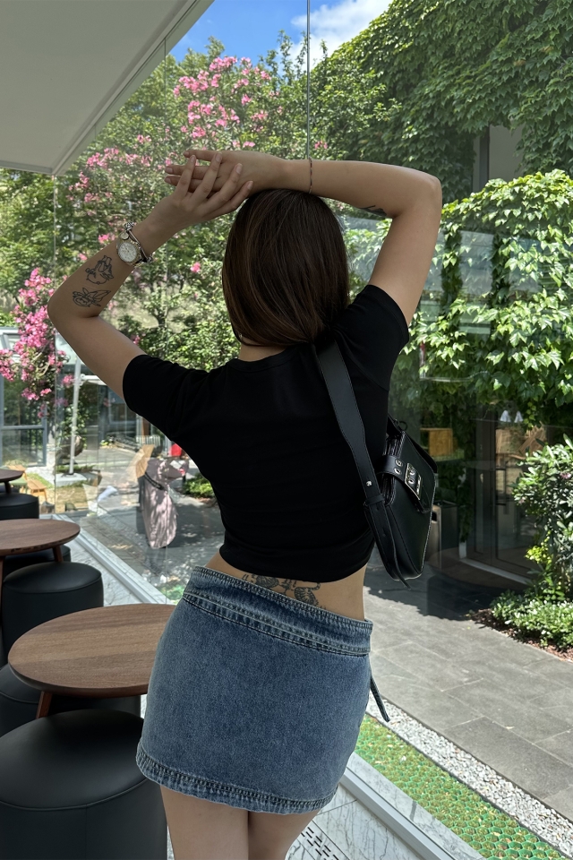 Siyah Önü Yazılı Crop Top ATE7326 - 5