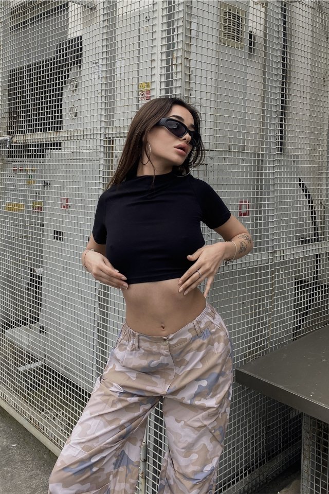 Siyah Sırtı Bağlamalı Crop Top ATE6710 - 3